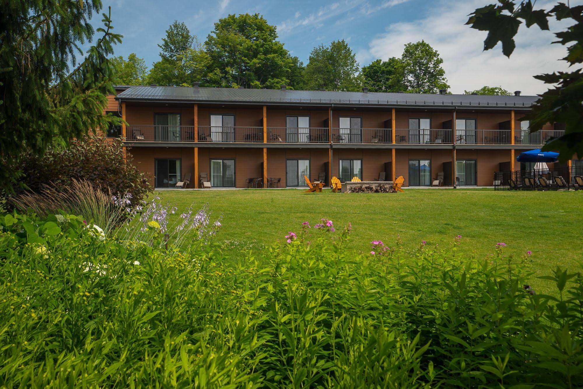 Auberge Des Gallant Rigaud Kültér fotó